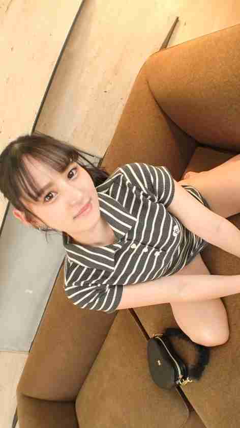 [UNCENSORED-LEAK] SIRO-5382 A journey of 3000 miles in search of love?! A selfish and self-centered modern Reiwa girl who is not good at using honorifics appears! A Galva store clerk who captivates older men from a close distance! She has been swimming fo